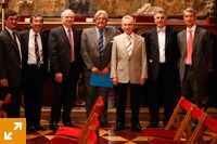 Doscientos años y cuatro miradas